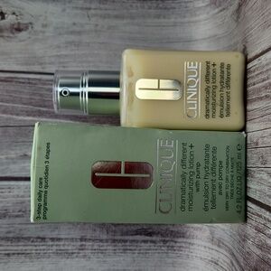 CLINIQUE NIB Dramatically Different Moisturizing Lotion+ 4.2oz Full Size **
